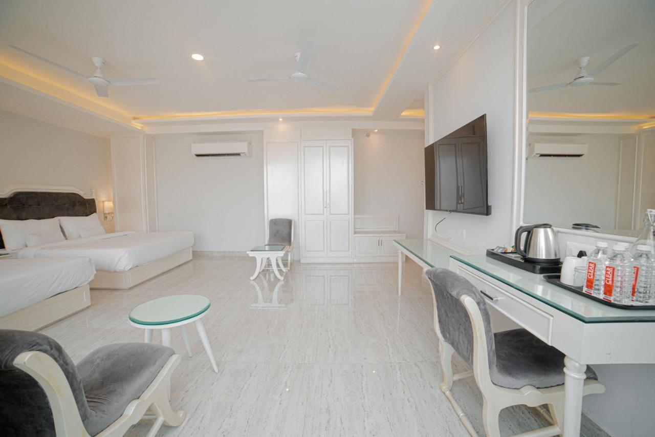 Pearl Courtyard Hotel Varanasi Exterior foto