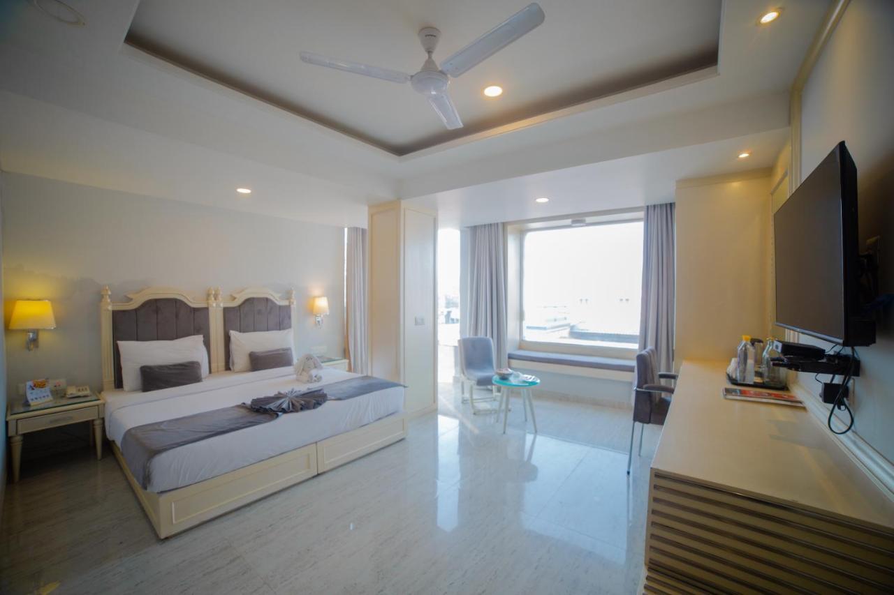 Pearl Courtyard Hotel Varanasi Exterior foto