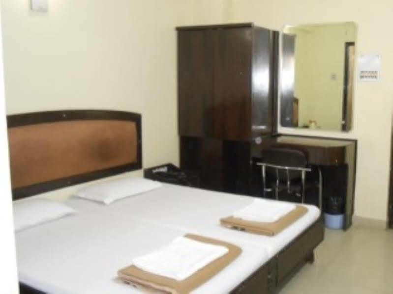 Pearl Courtyard Hotel Varanasi Exterior foto
